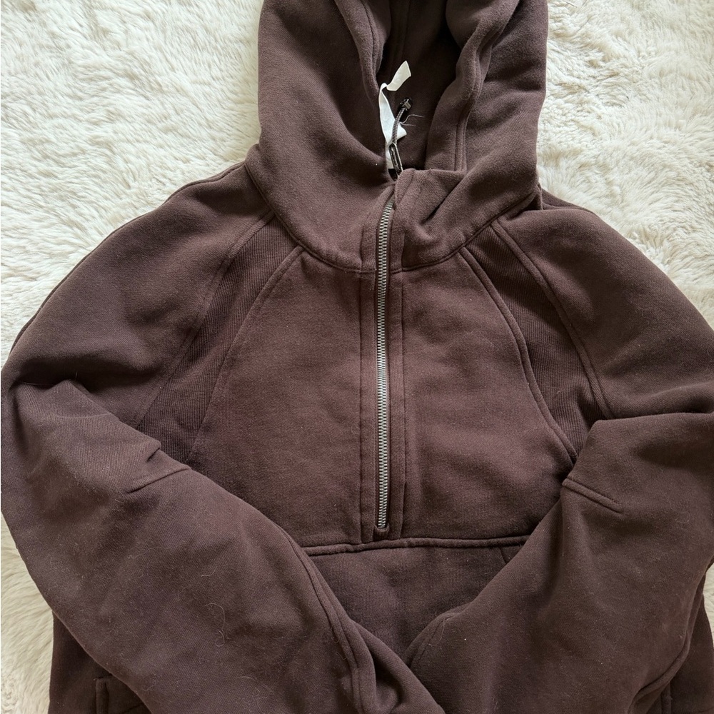 Lululemon cropped scuba